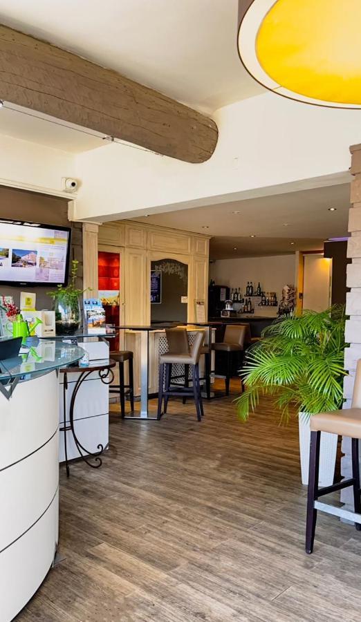 Logis Hotel & Restaurant L'Etape Bouc Bel Air - Gardanne Dış mekan fotoğraf