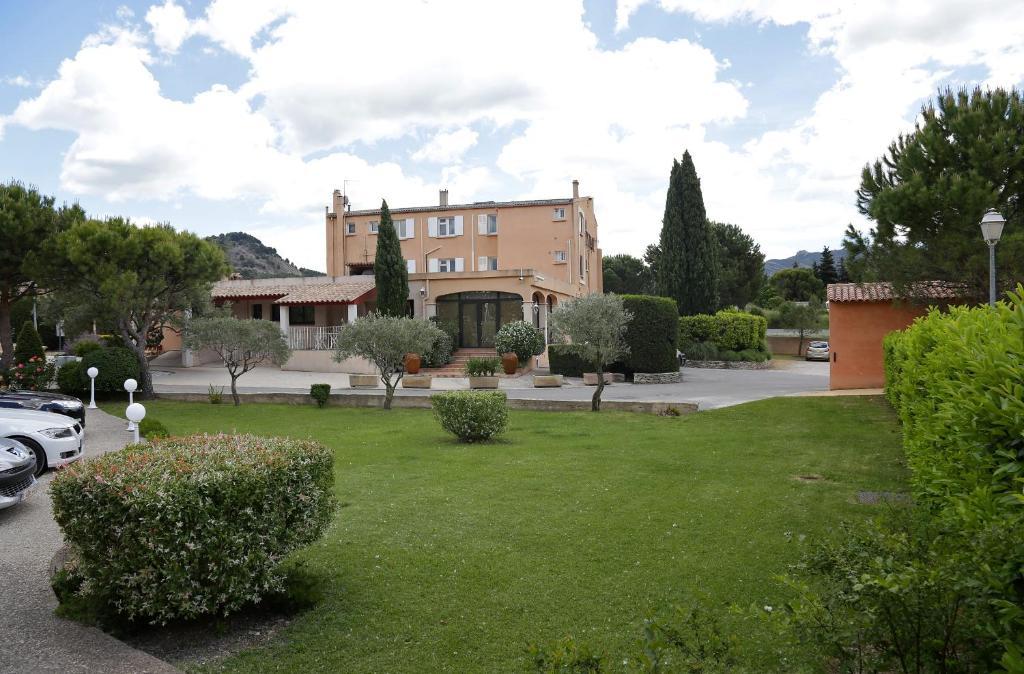 Logis Hotel & Restaurant L'Etape Bouc Bel Air - Gardanne Oda fotoğraf