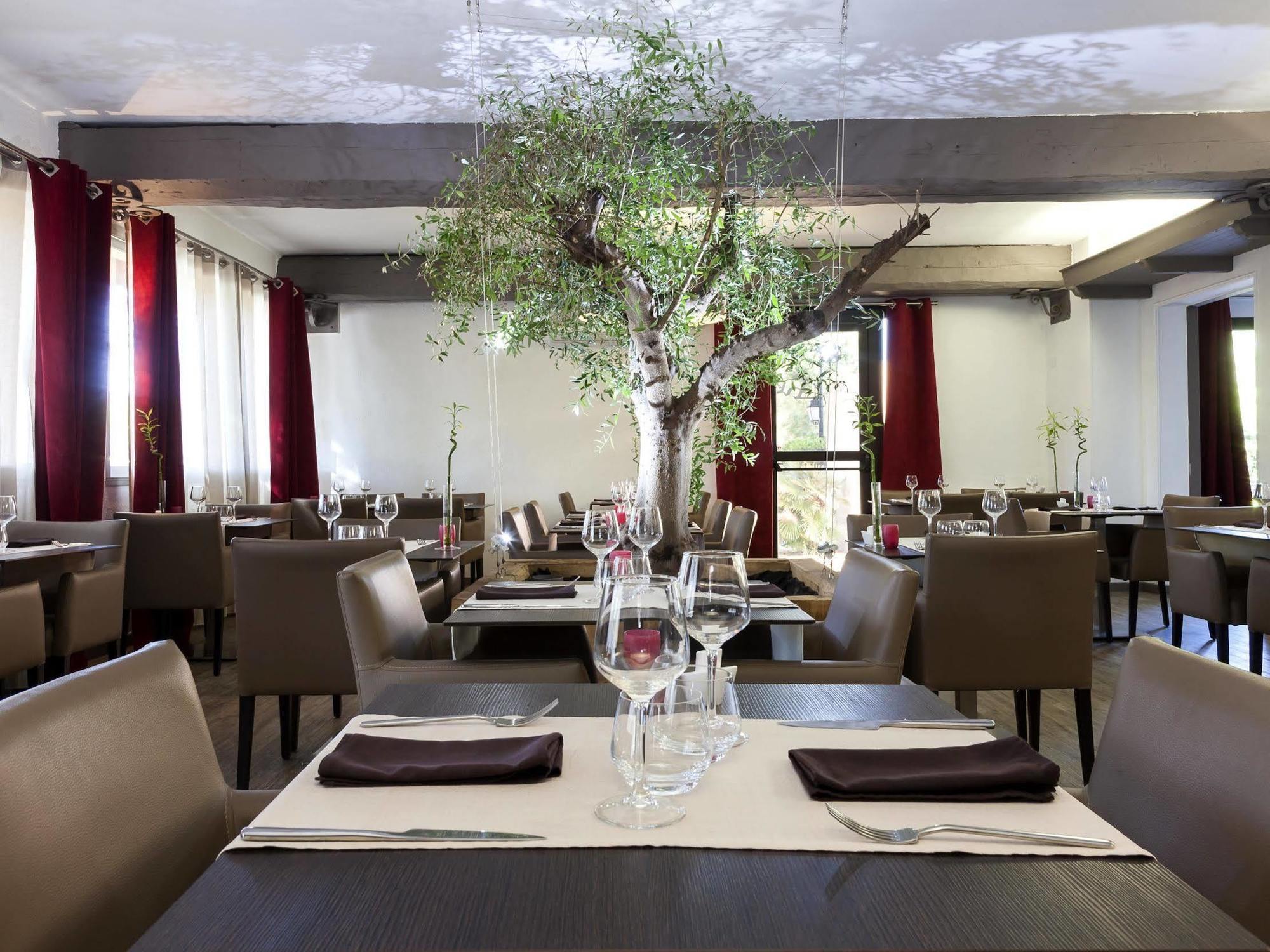 Logis Hotel & Restaurant L'Etape Bouc Bel Air - Gardanne Dış mekan fotoğraf