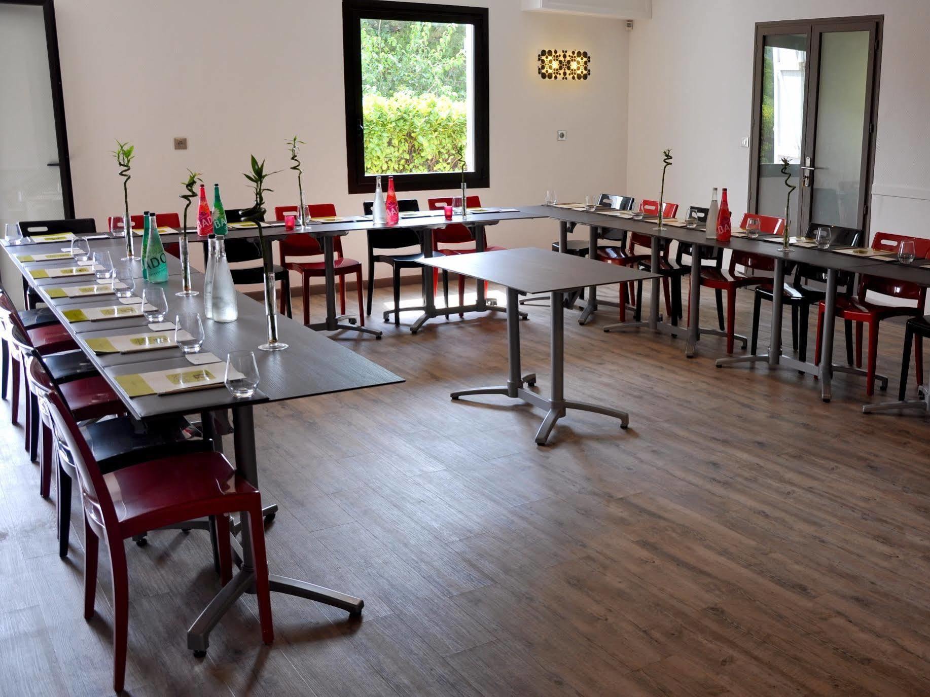 Logis Hotel & Restaurant L'Etape Bouc Bel Air - Gardanne Dış mekan fotoğraf