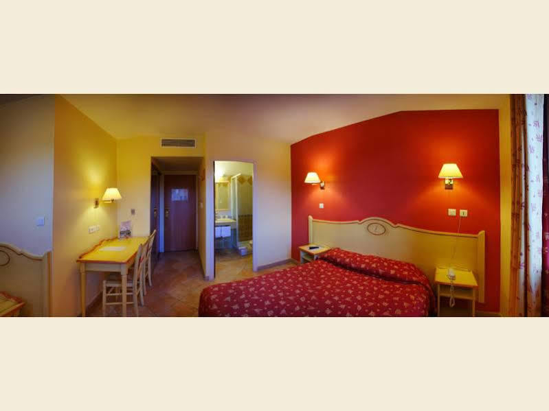 Logis Hotel & Restaurant L'Etape Bouc Bel Air - Gardanne Dış mekan fotoğraf